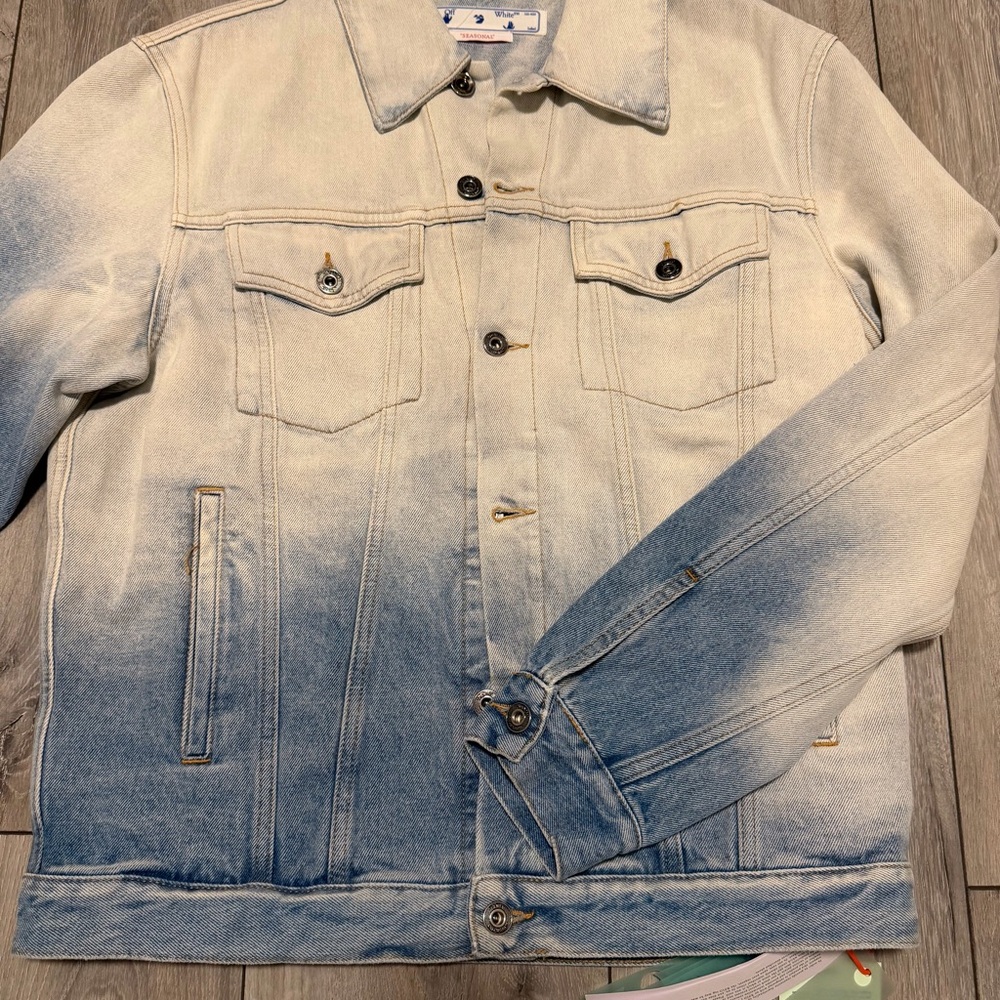 Off-Whit Denim Jacket - Light Blue Fade